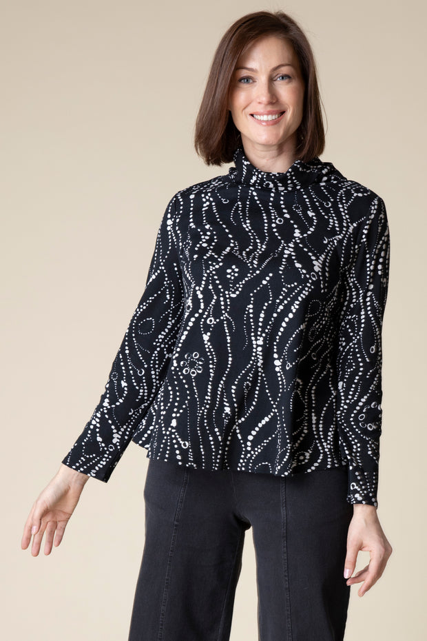 Wavy Dot Swing Top