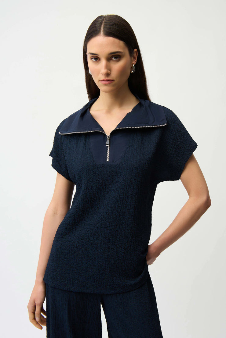 Seersucker Boxy Top With Memory Collar