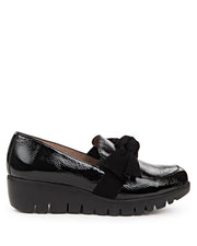 Wonders Patent Shoe w/ Bow