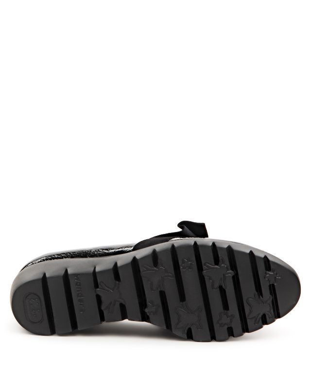 Wonders Patent Shoe w/ Bow