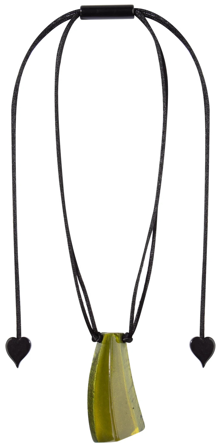 Emocion Prism Necklace
