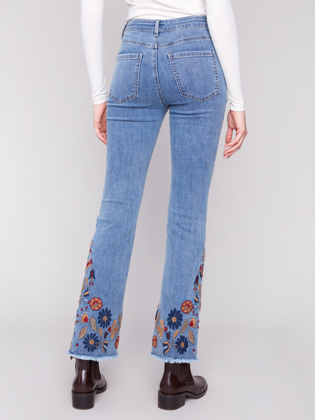Flare w/ Embroidery Jeans