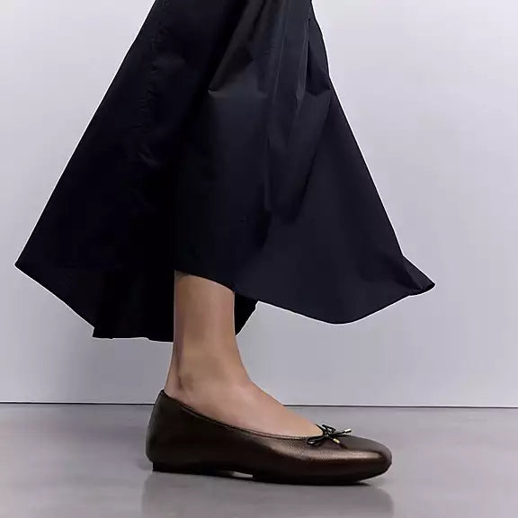DELICATO Bow Soft Metallic-Leather Ballerinas