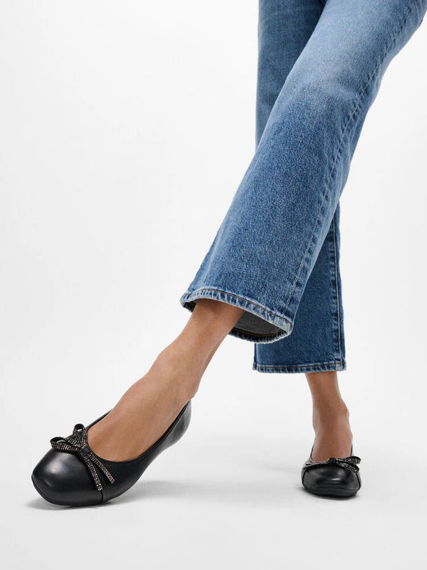 DELICATO Bow Detail - Leather Ballerinas