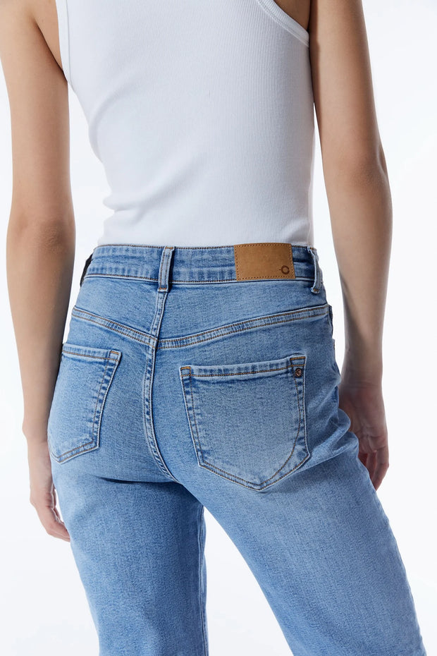 "Kylie" High Waist Straight Leg 5 Pocket Jean