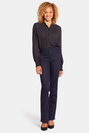 Barbara Bootcut Jeans In Petite