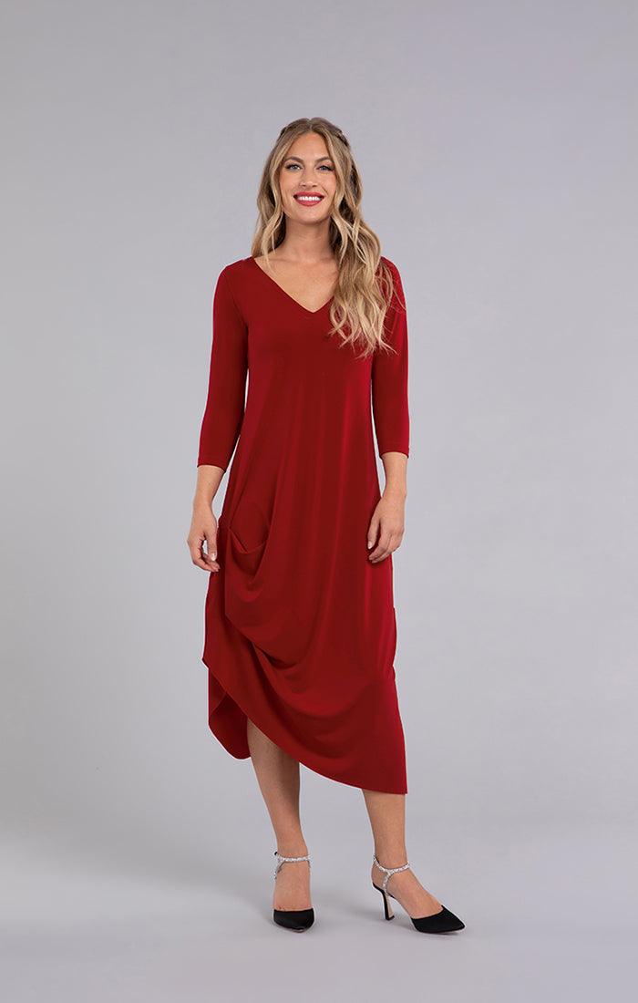 Red three deals quarter sleeve dress