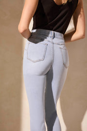 Sophia Curvy Hugging Slim Crop Jeans