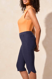 Flatten It® Pull-On Capri With Zip Pockets