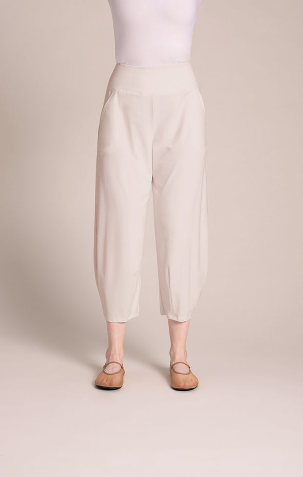 Narrow Lantern Pant